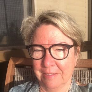 Meet your Posher, Janeane